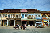Battambang - old colonial buildings 